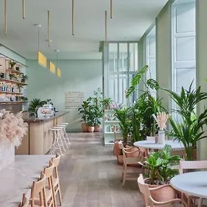 Aparthotel Eden Locke
